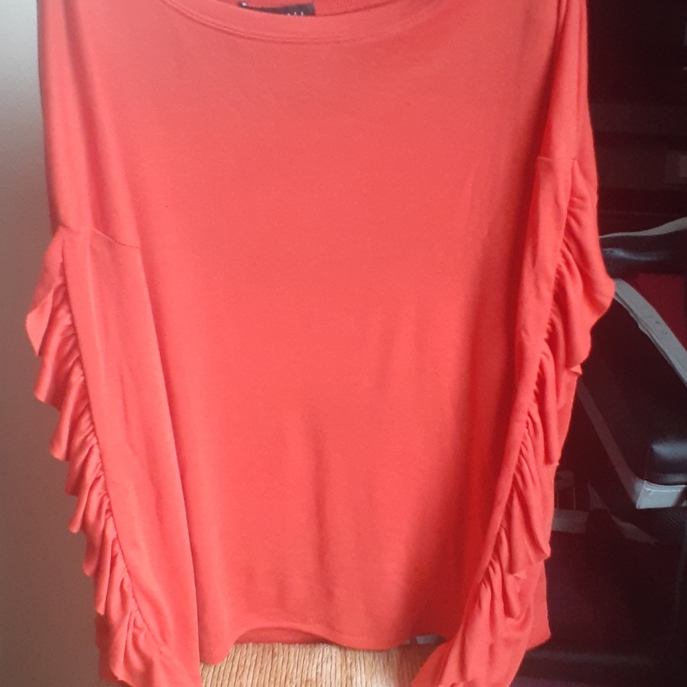 CLOSET clearance - Picture 3 of 4